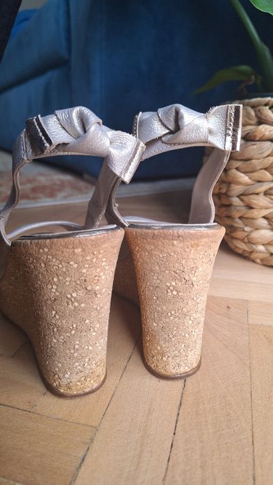 Sandale piele platforma 39, ca noi