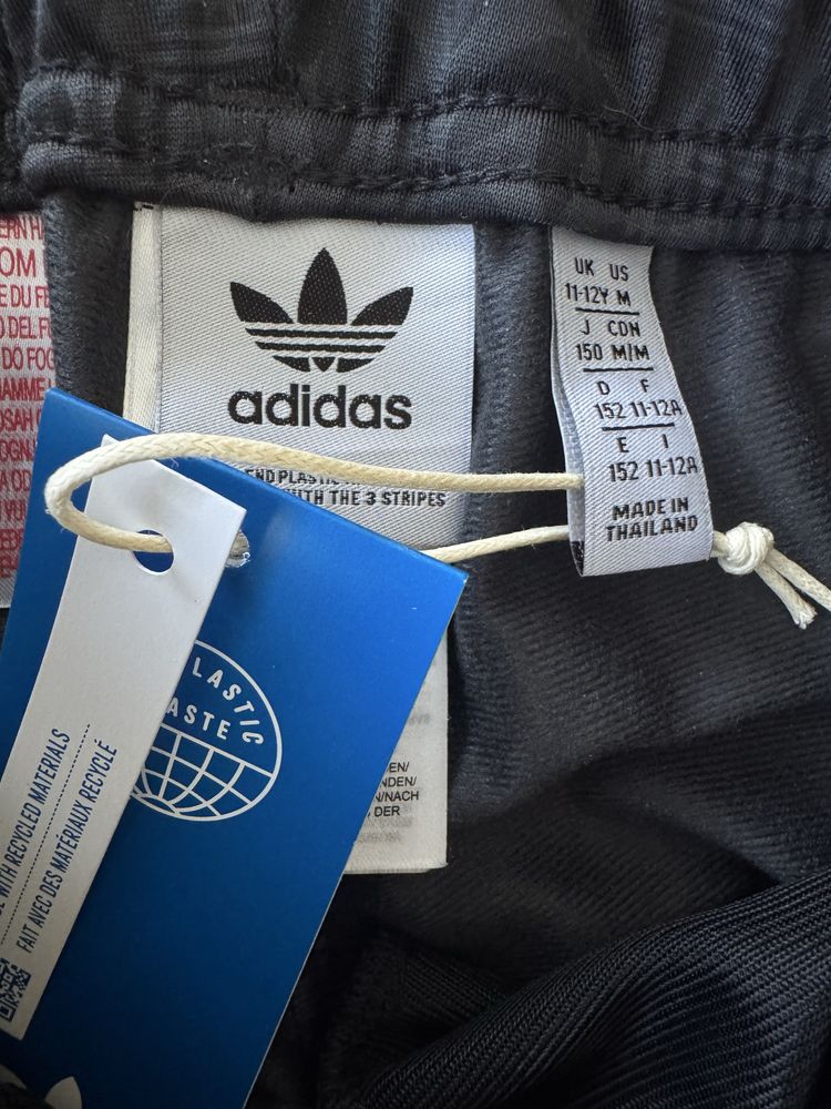 Ново, с етикет, долнище Адидас (Adidas Originals)