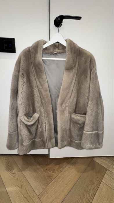 Продам новую норковую шубу