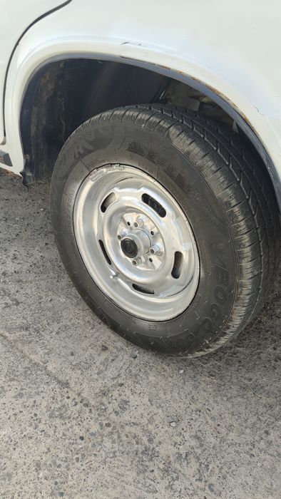 Ваз 21/06 сотилади. Холати яхши мотор янги қилинган.