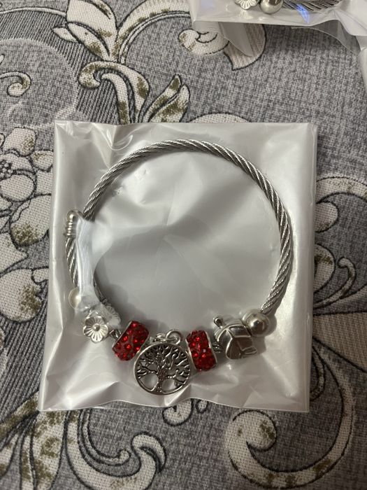 Brățară tip Pandora