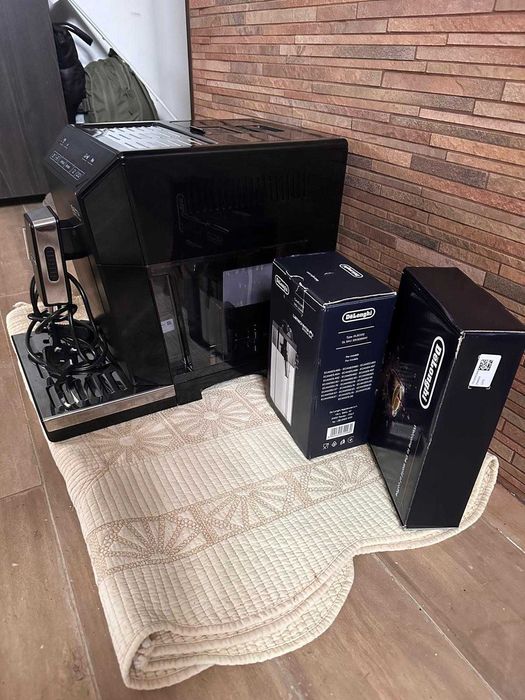 Espressor automat De'Longhi Eletta Cappuccino ECAM 44.660.B, 1450 W