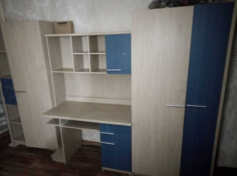 Продам срочно недорого шкаф