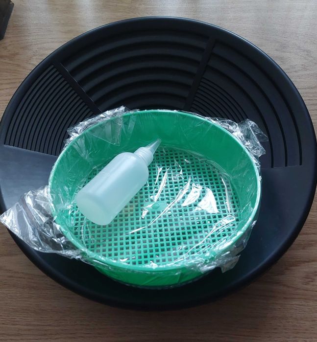 леген + сито за промиване / добиване пресяване на самородно злато