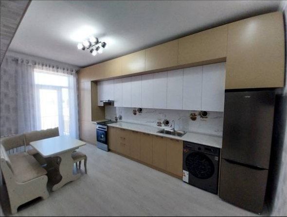 2х комнатная с мебелью и техникой в новостройке