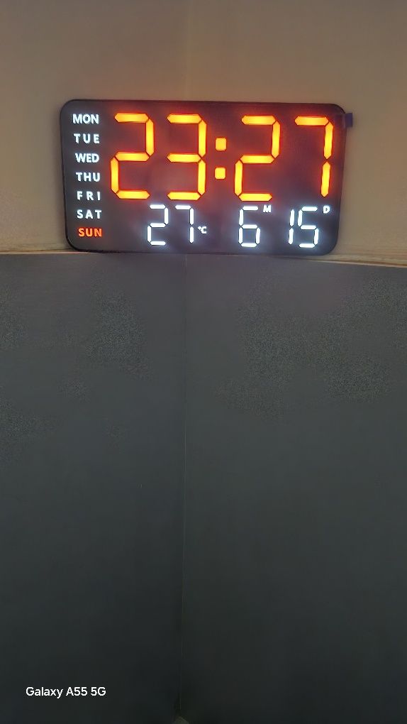 LED  дигитален  часовник