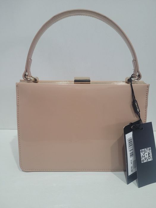 Чисто нови чанта