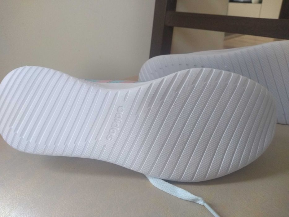 Оригинални Нови Adidas Lite Racer маратонки,номер 39 1/3, UK 6