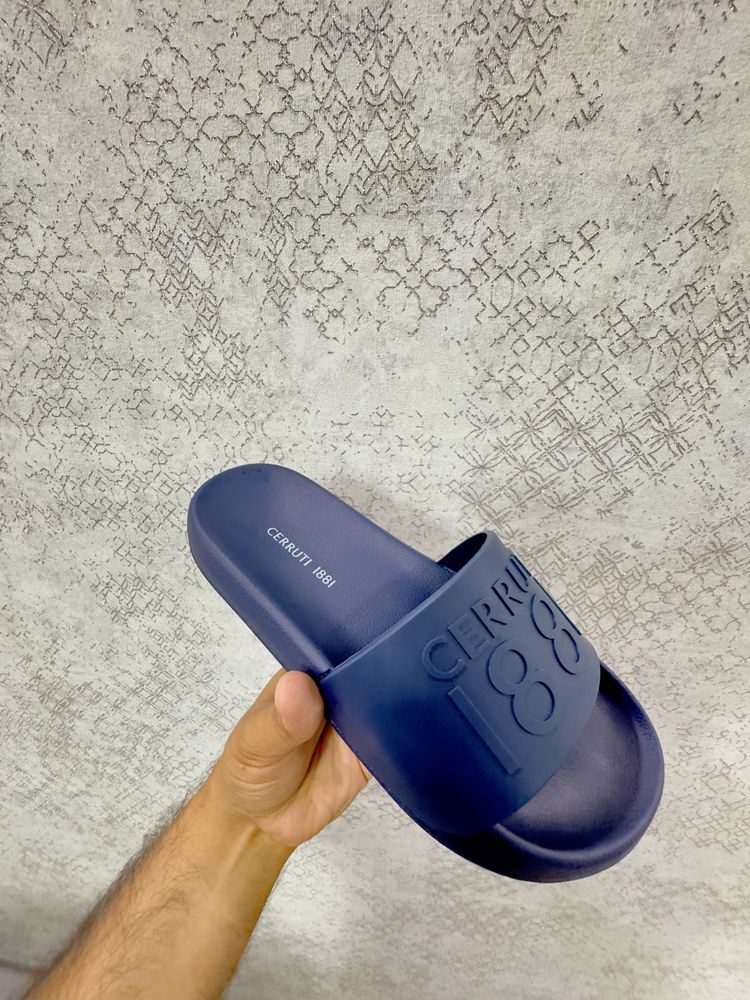 Cerruti 1881.Made in Italy