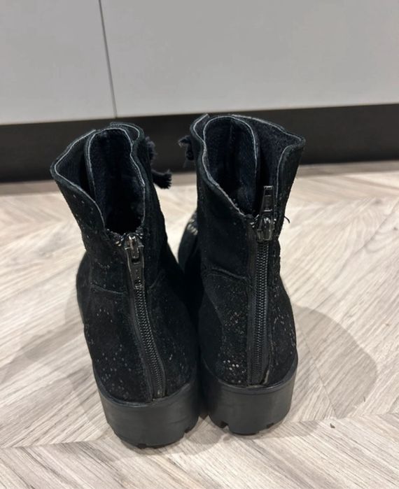 Ghete din piele intoarsa Marelbo marimea 36.5