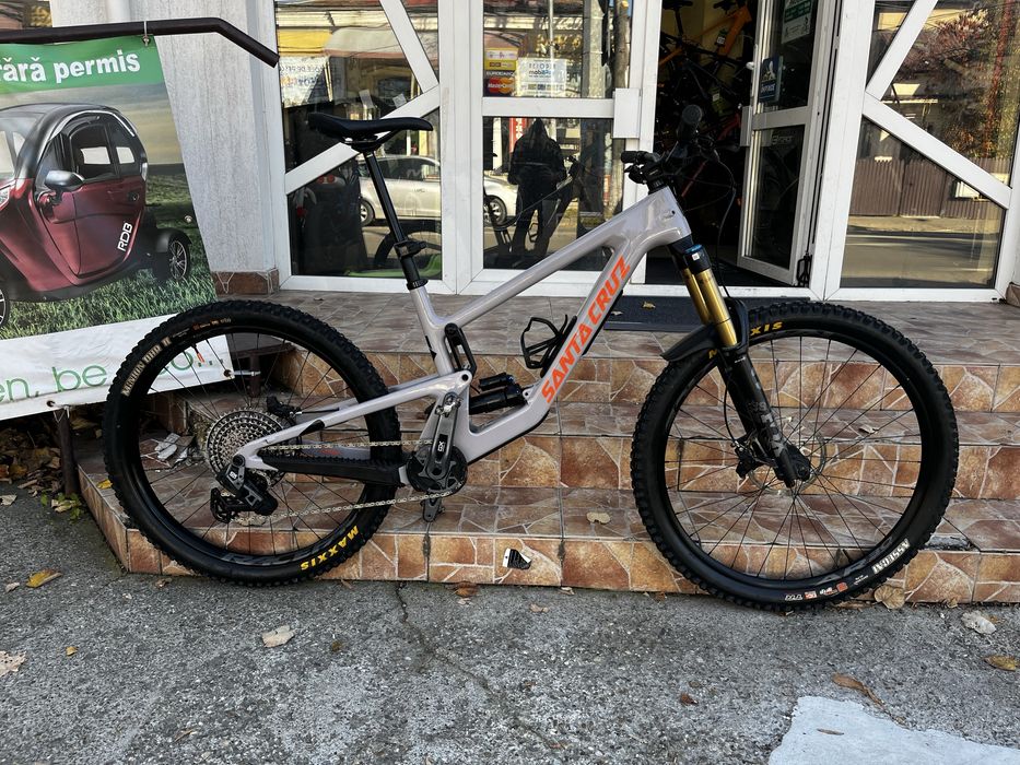 Downhill SantaCruz Nomad 29/27,5 Top