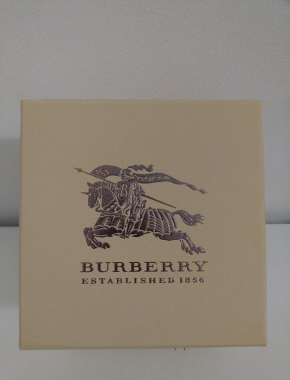 Burberry The City BU9021 дамски  часовник ЧИСТО НОВ