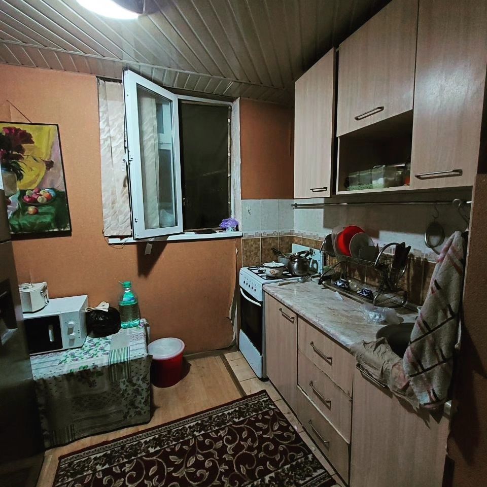 Продается 2-х комнатная квартира в Янгихаёт, Спутник 4, кирпичный дом