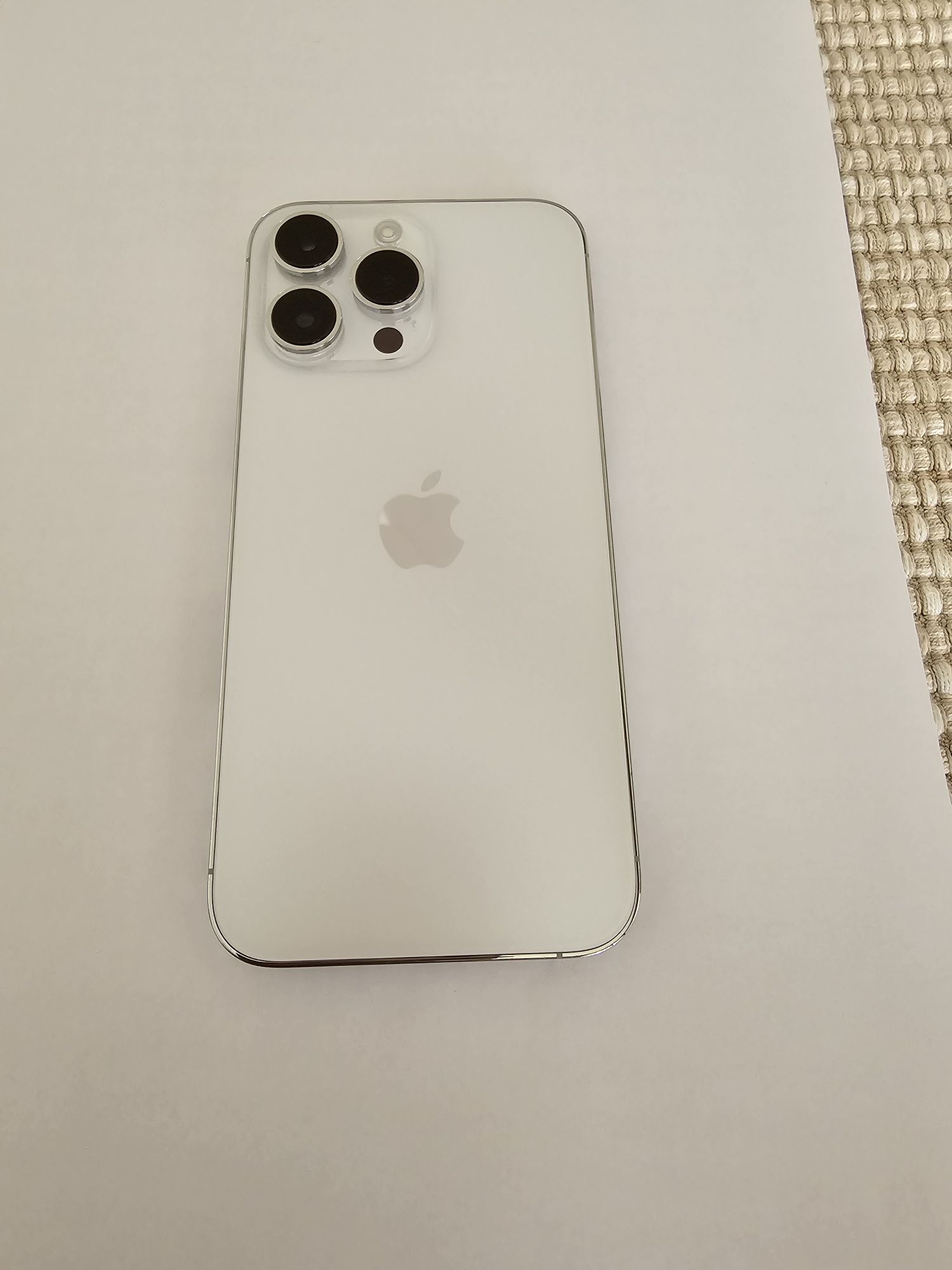 Iphone 14 Pro Max  256Gb Silver / Като Нов / + Оригинално Зарядно