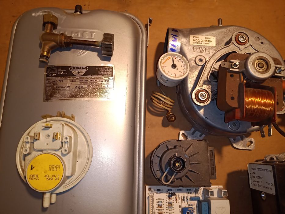 Eolo mini vip 24 kw Vas expansiune Vana gaz Ventilator Corp pompa