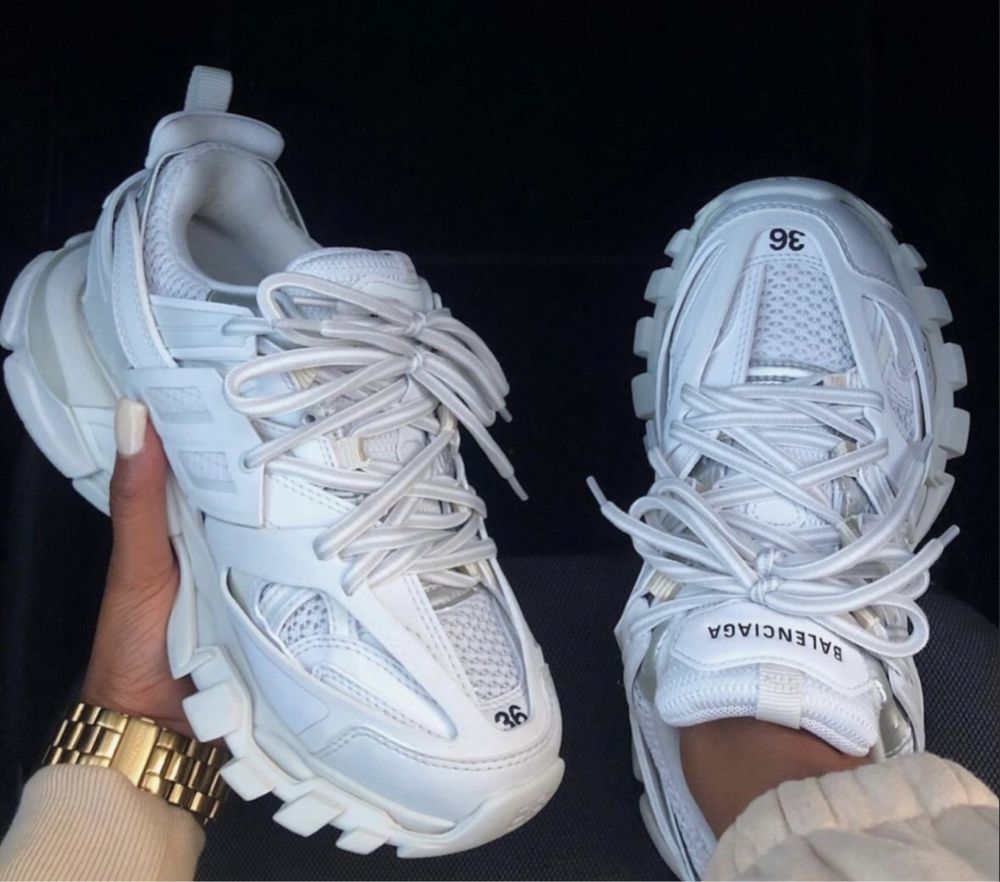 balenciaga track