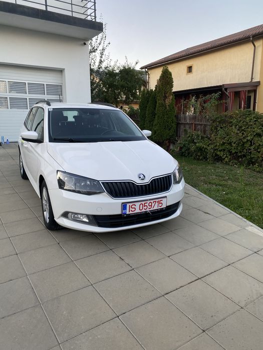 Skoda Fabia, 109 cp  benzina, automata, distronic, line assist