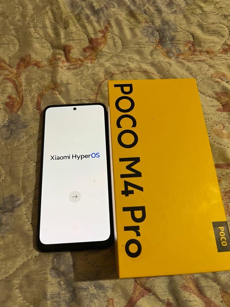 Продам смартфон poco m4