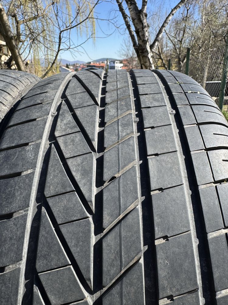Гуми Good year 275 35 20” BMW DOT 21 runflat