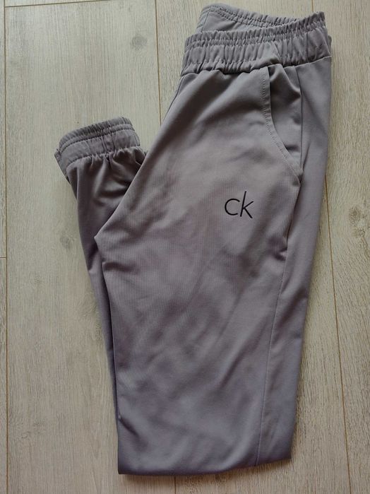 Дамски екипи Nike, HH