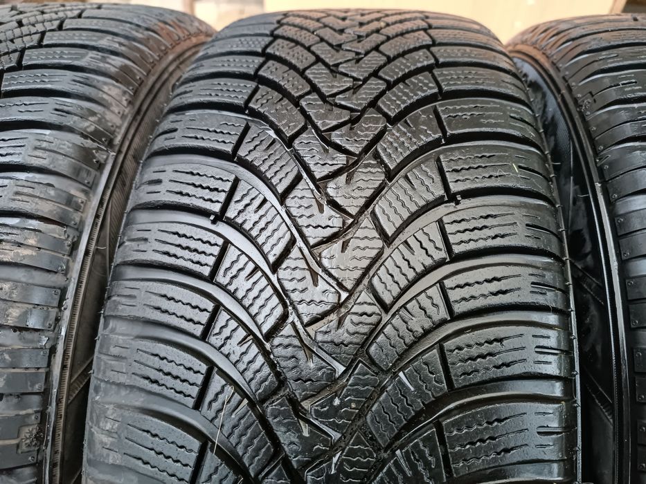 4бр. зимни гуми 215/50/17 Falken