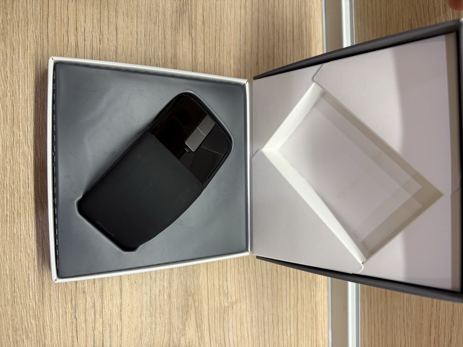 Мишка Microsoft Arc Touch Mouse, безжична