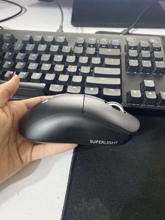 Logitech Pro X Superlight 1 (чёрный цвет)
