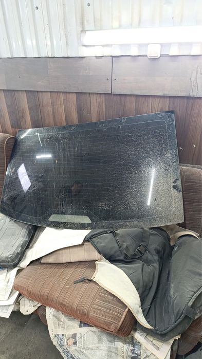 Шевроле кобальт заднее стекло