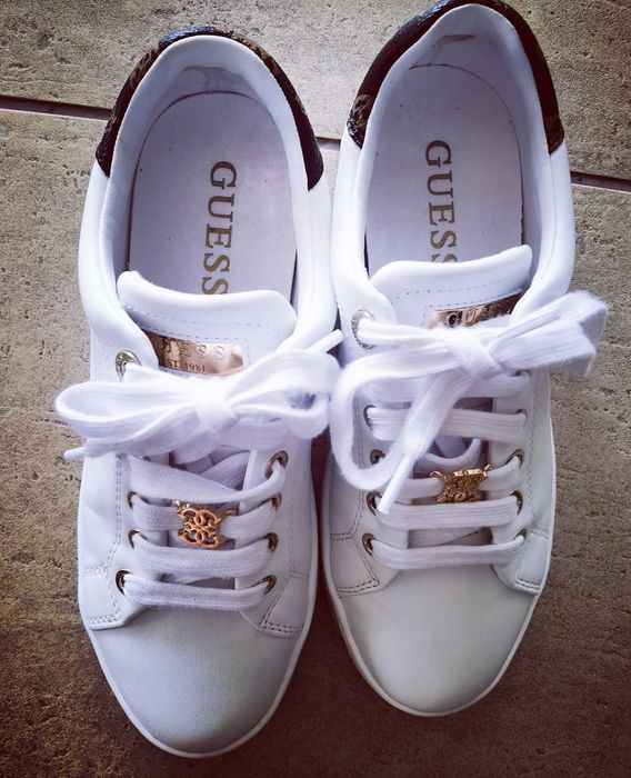 Дамски обувки Guess