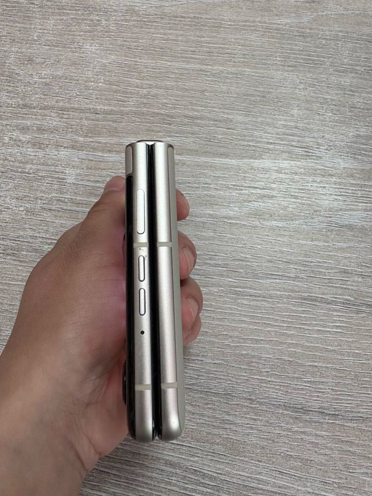 Motorola Razr 50 Flip