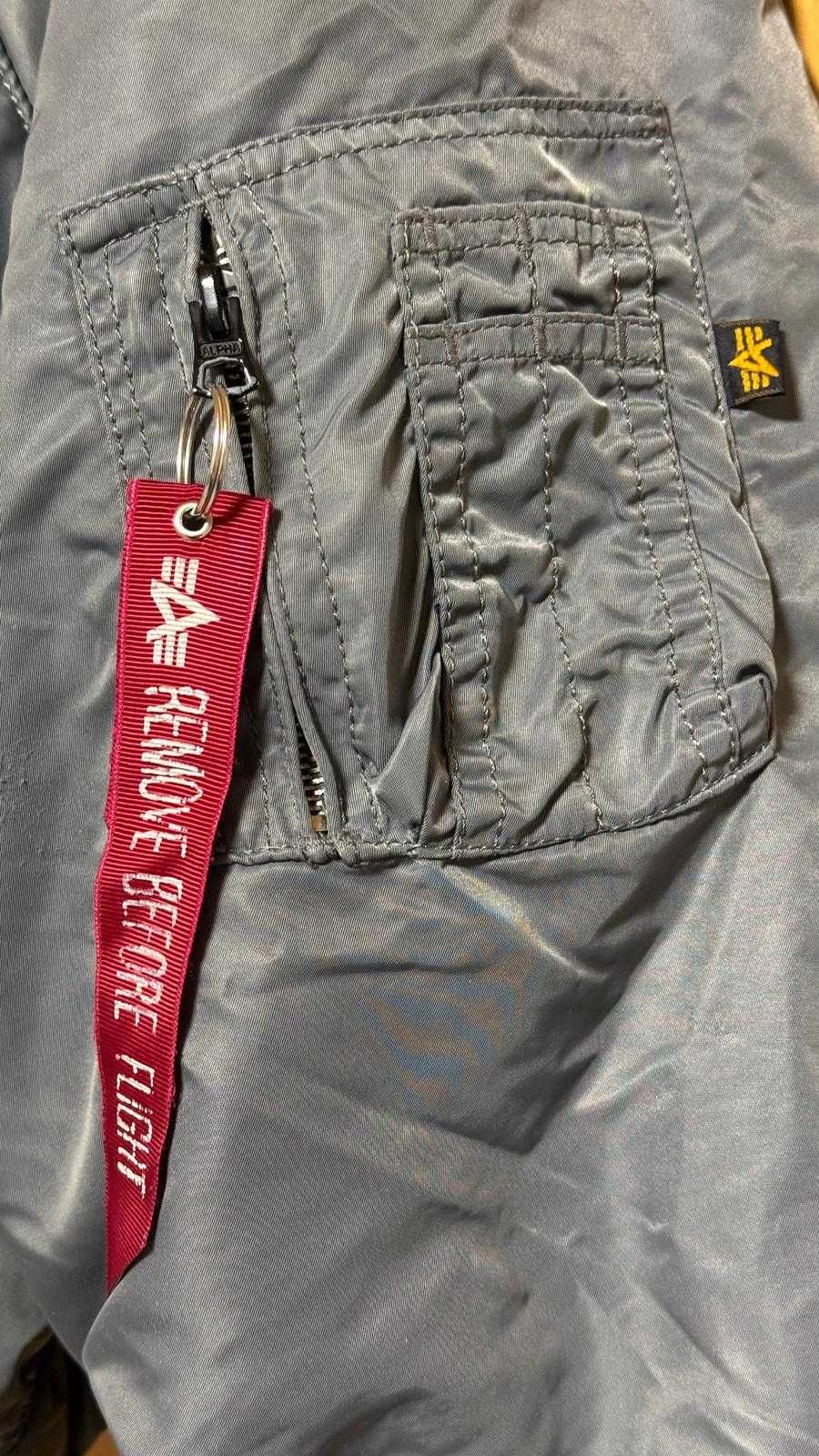 Oferta! Bomber Alpha Industries, XL ,oliv ,originala , stare f. buna.