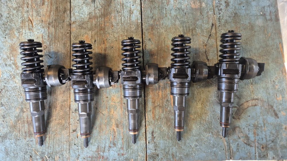 Дюзи за VW Транспортер Т5 2.5 ТДИ 131кс CE 2004- 2009г