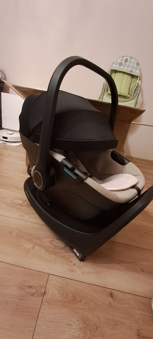 Бебешки кош за кола Venicci Tiago + база