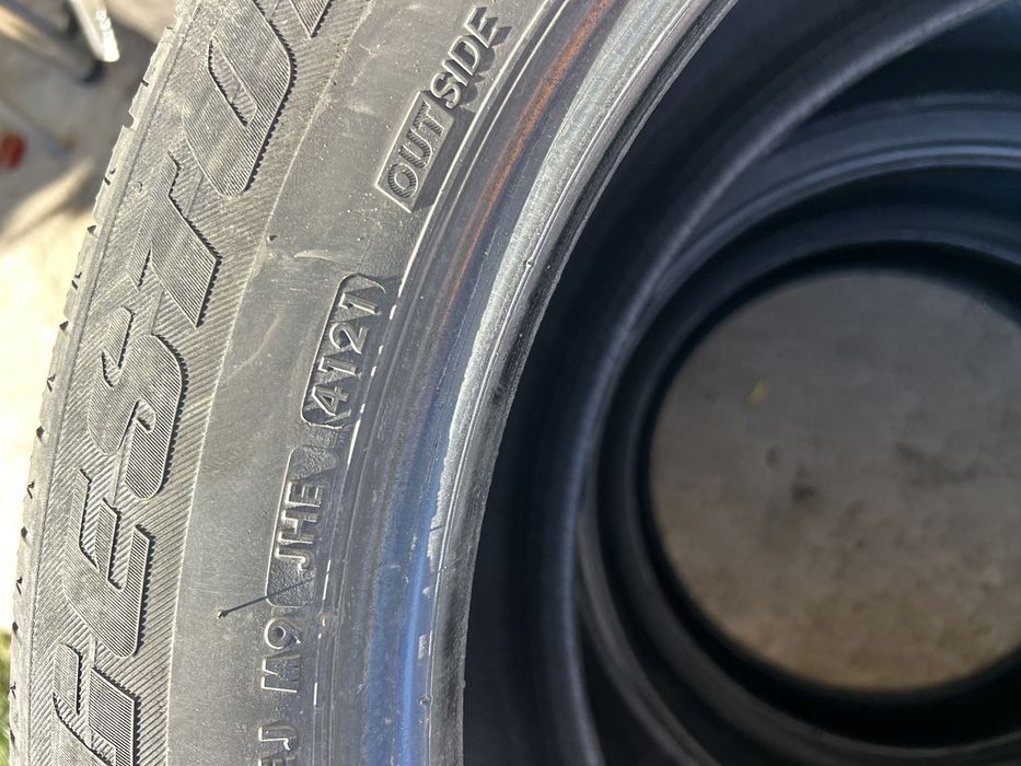 235 55 20 Bridgestone vara dot 2021