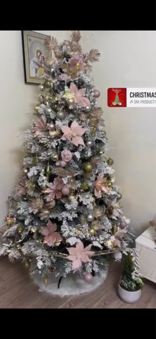 Brad artificial cu conuri si zapada!