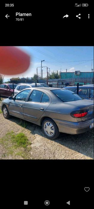 Продавам Рено Меган