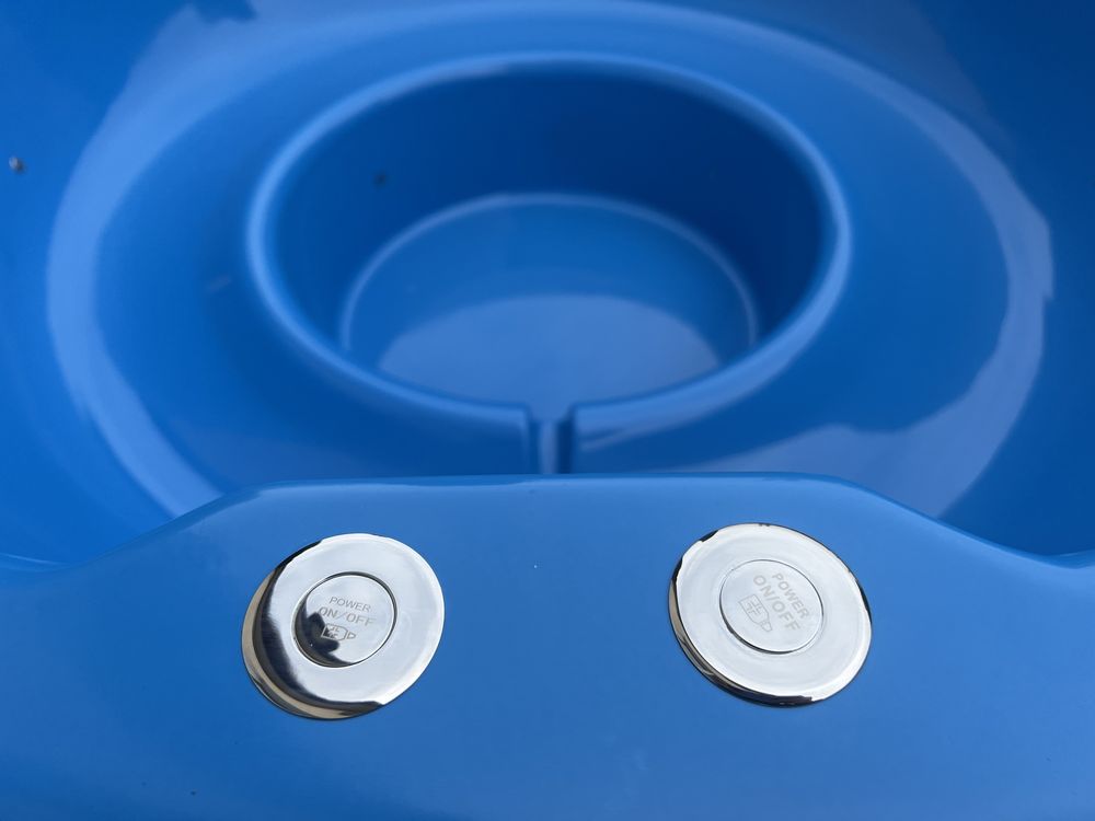 Ciubar de Top 5-6 persoane ! Jacuzzi /Aeromasaj /Bec pneumatic/Hottub