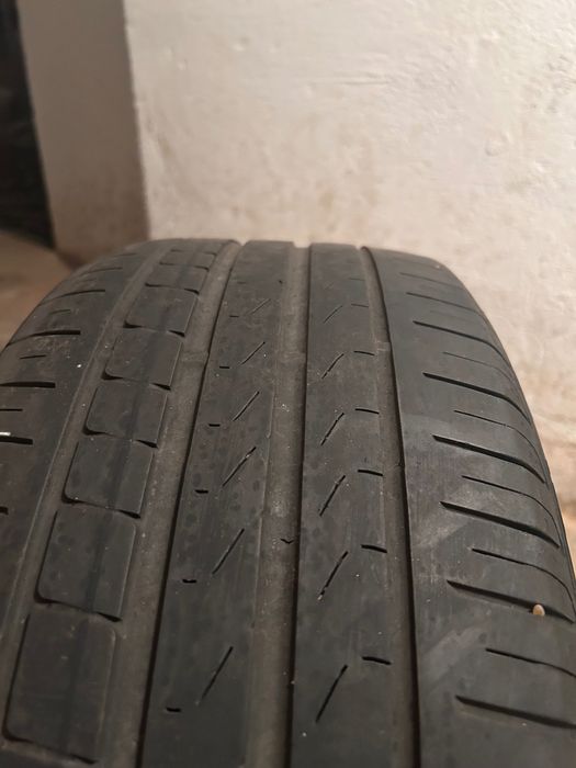 Vand cauciucuri pirelli 235/40/19