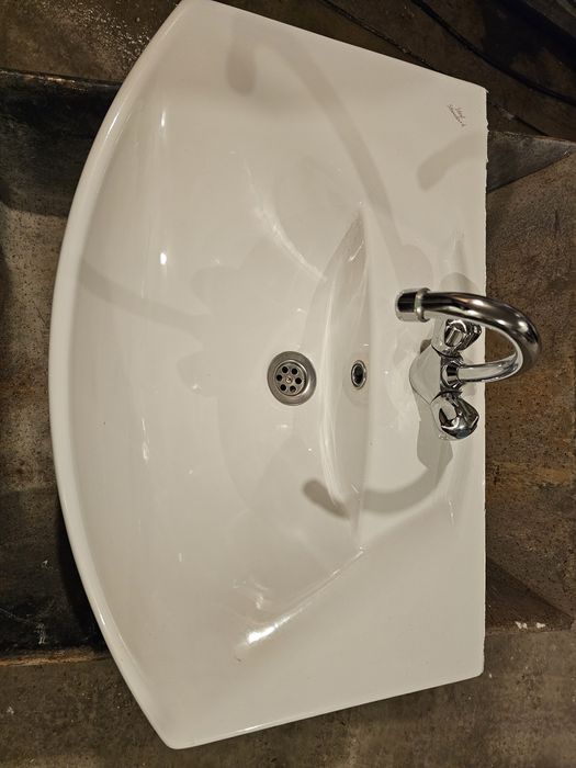 Мивка "Ideal Standard" - оборудвана