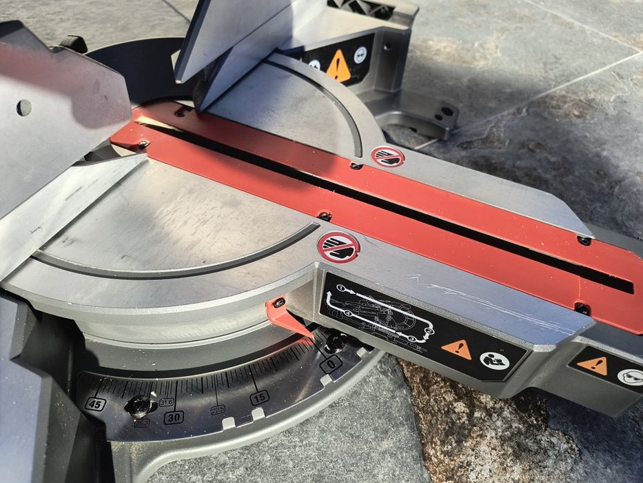 Milwakee circular 18 M