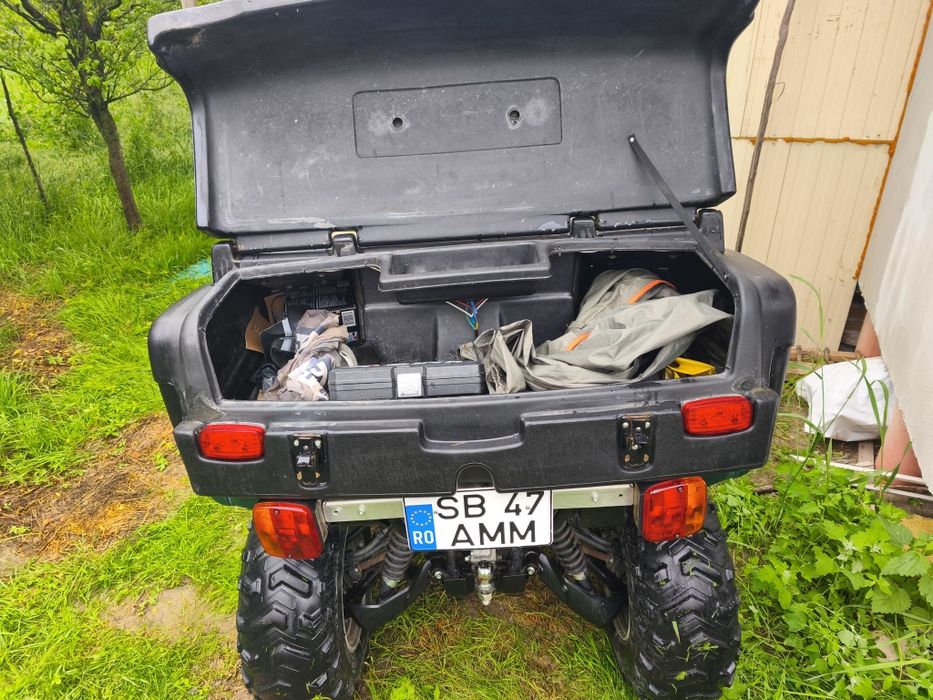 Lada ATV de dimensiune mare și spațioasă.