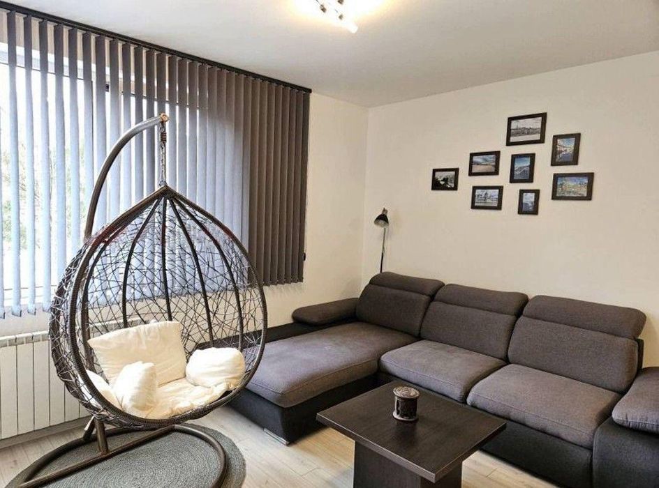 Дава се под наем Двустаен апартамент в София, Витоша - 70 кв.м за 749 € - Снимка #1