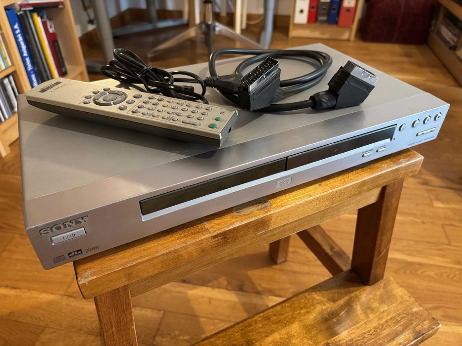 Vand DVD player SONY DVP-NS433 - stare excelenta