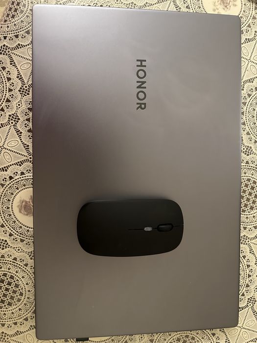 Продается : Honor MagicBooc 14, intel core.