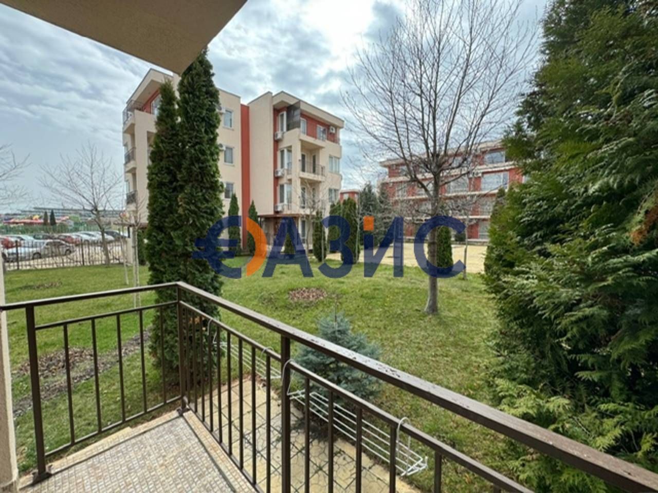 Продава се Тристаен апартамент в к.к. Слънчев бряг - 60 кв.м за 1117 €/кв.м - Снимка #9