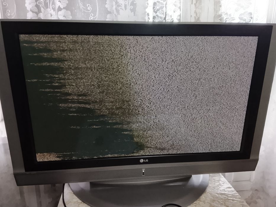 Продам телевизор