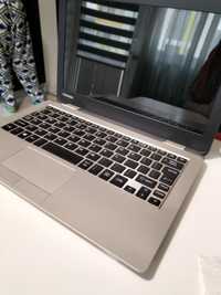 Notbook toshiba de ,11.6 inchi