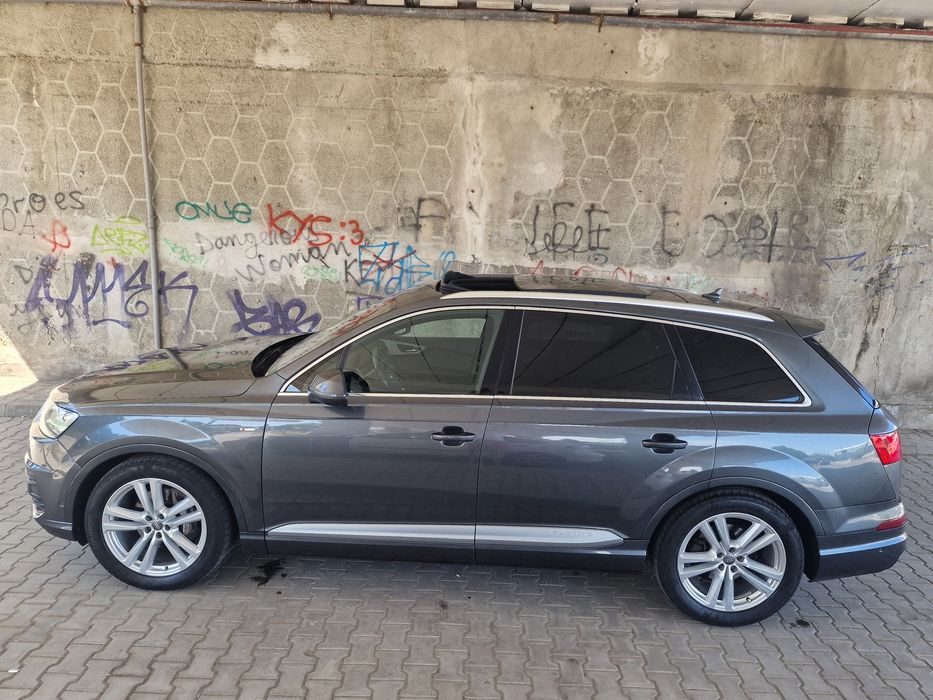 AUDI Q7 3XS-Line 3.0D Bose,Panoramic,Full Led,Bord Digital,Soft close,