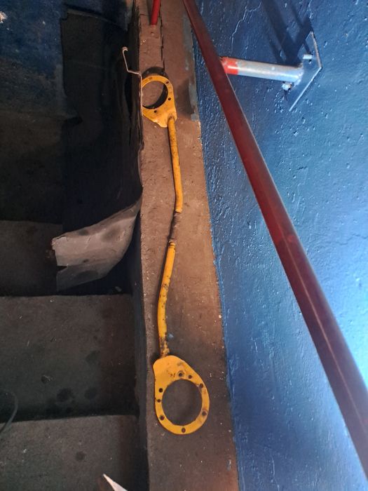 Растяжка опоры стоек