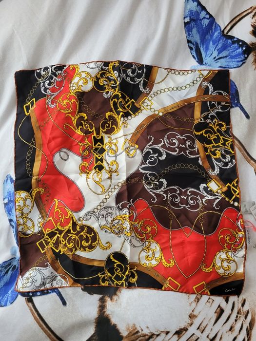 Esarfa noua Codello din saten